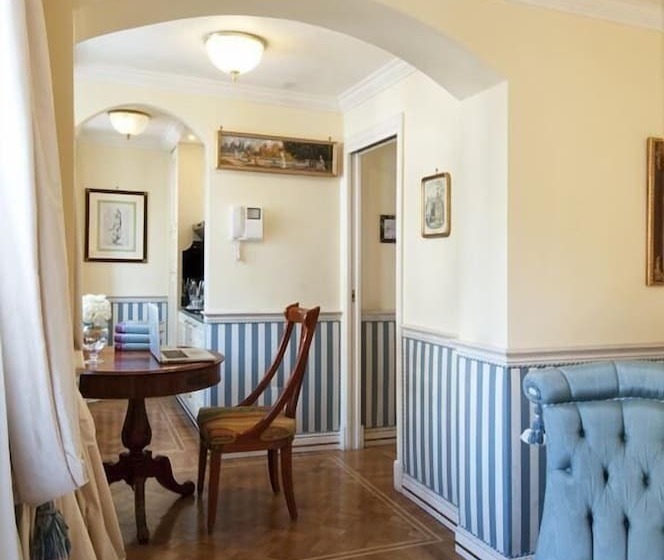 Fotos del hotel Petit Palais  De Charme:  10