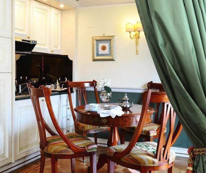 Fotos del hotel Petit Palais  De Charme:  13