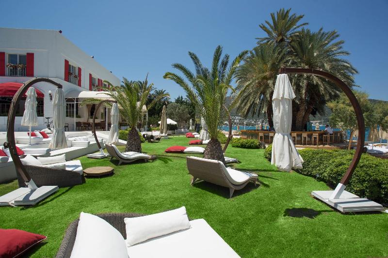 استراحتگاه Toka Bodrum Hotel & Beach Club