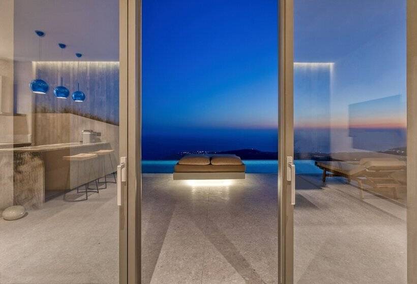 Santorini Sky, Luxury Resort