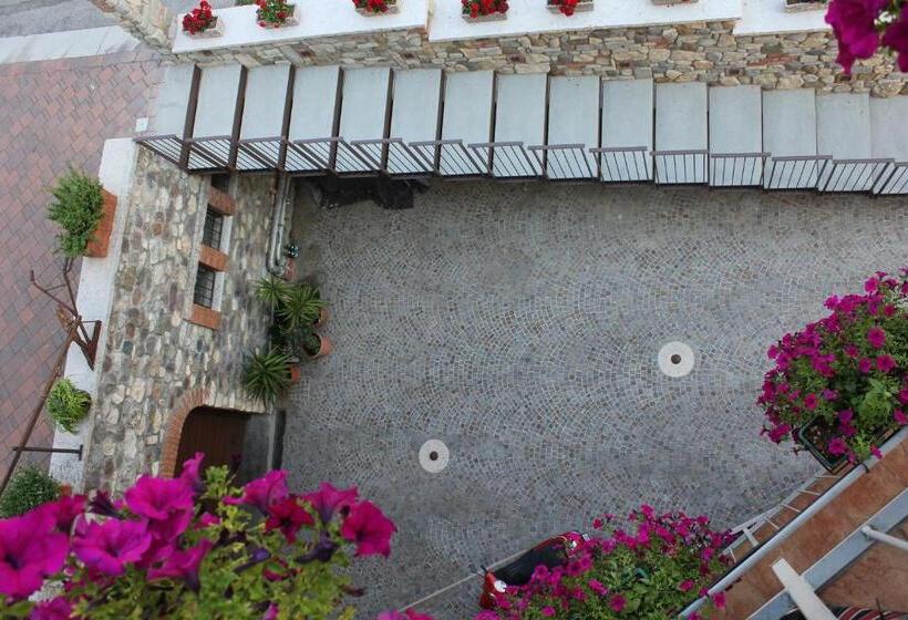 בית מלון כפרי Al Sole