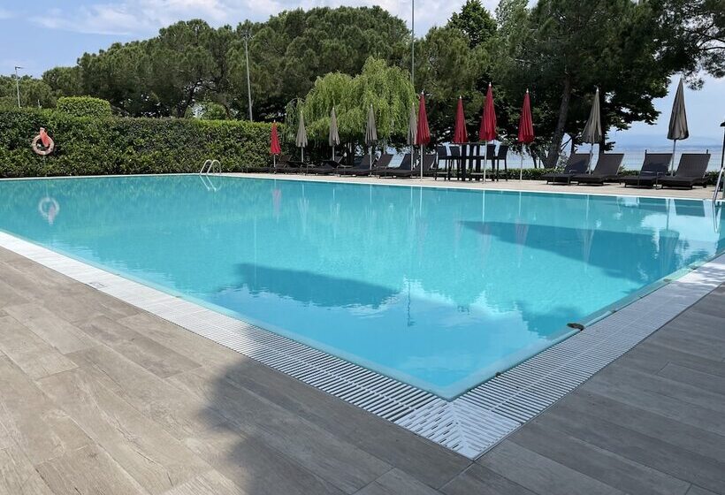 هتل Alexandra Stay Residence