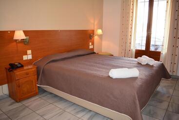 هتل Anemomilos Suites