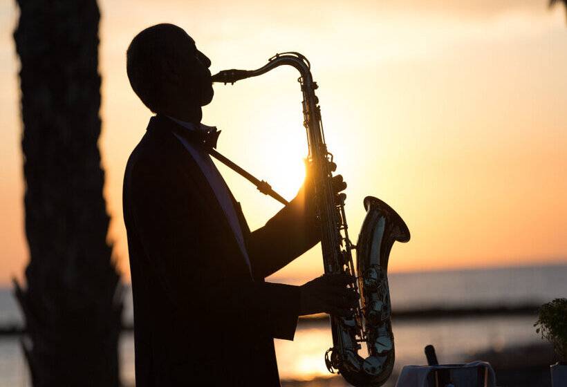 هتل Constantinou Bros Asimina Suites