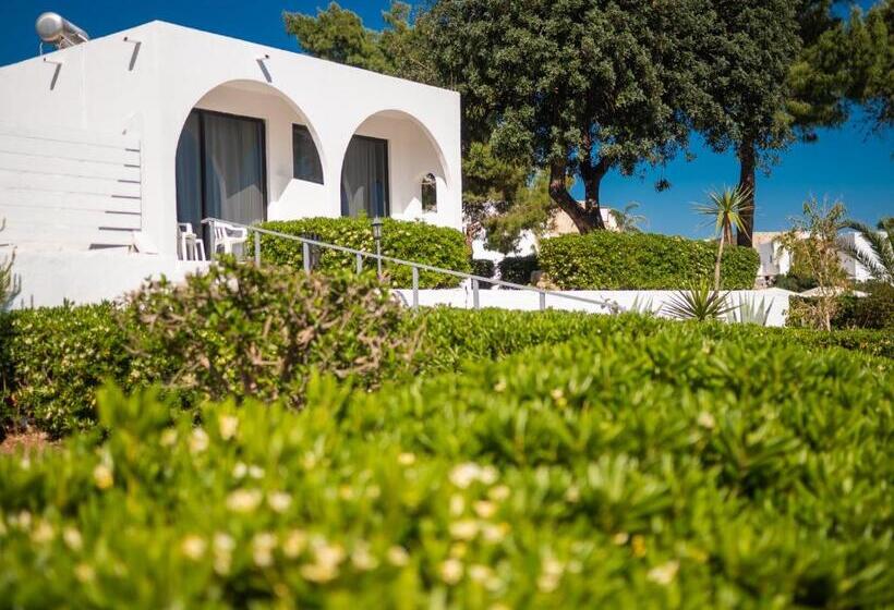 هتل Ellia Resort