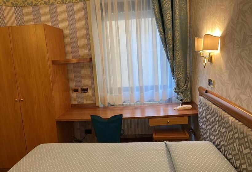 Fotos del hotel Europa:  68 Fotos del hotel Europa:  68