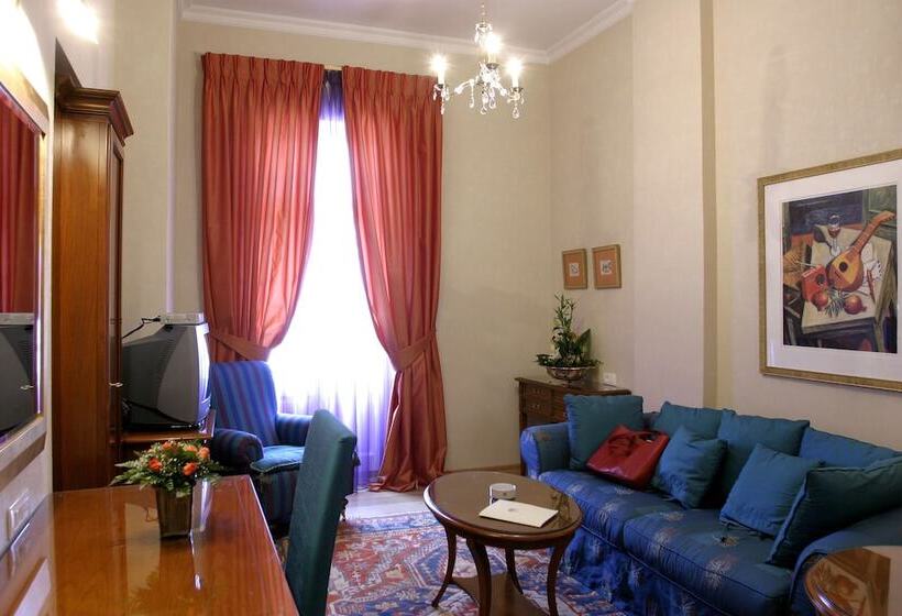 هتل Grande Bretagne  Nafplio