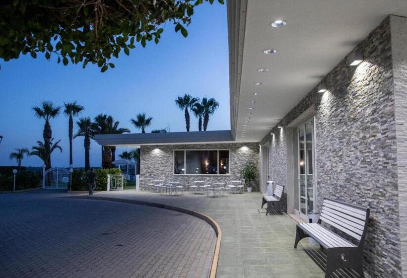 فندق Il Partenone Resort