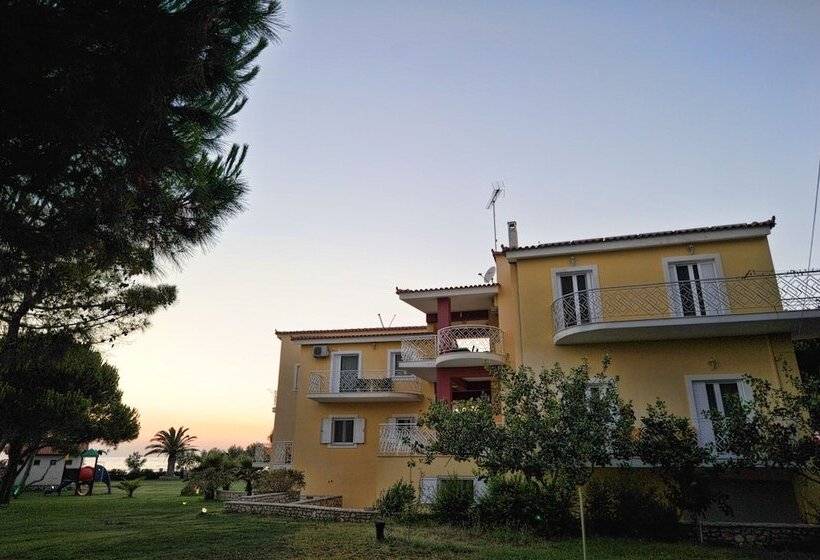 酒店 Irida Beach Resort Suites