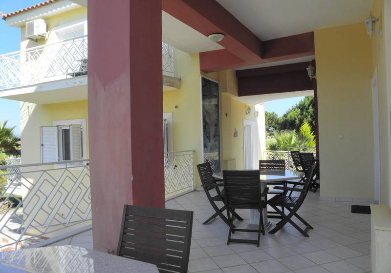 酒店 Irida Beach Resort Suites