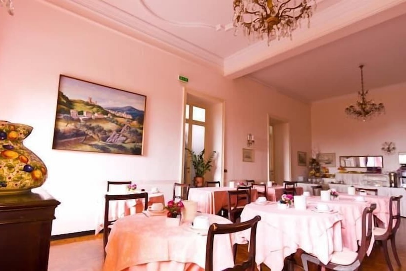 هتل La Velacastello Il Rifugio