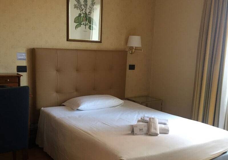 Fotos del hotel Lombardia:  2