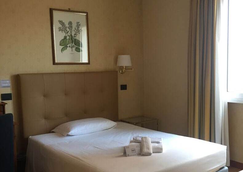 Fotos del hotel Lombardia:  3