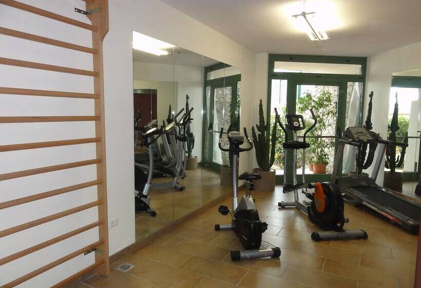 هتل Residence Dei Fiori