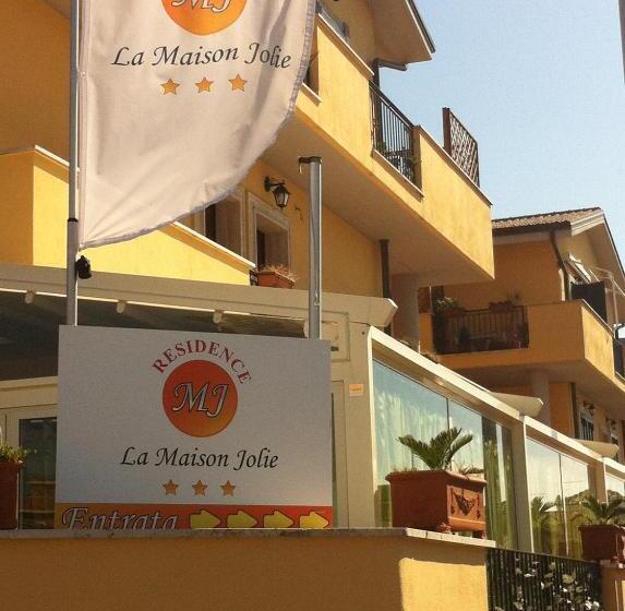 هتل La Maison Jolie