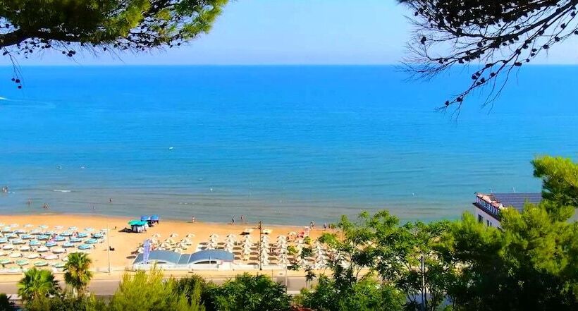 هتل Riviera