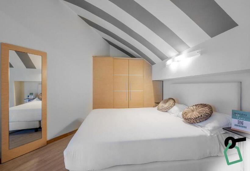 Hotiday Aparthotel Firenze