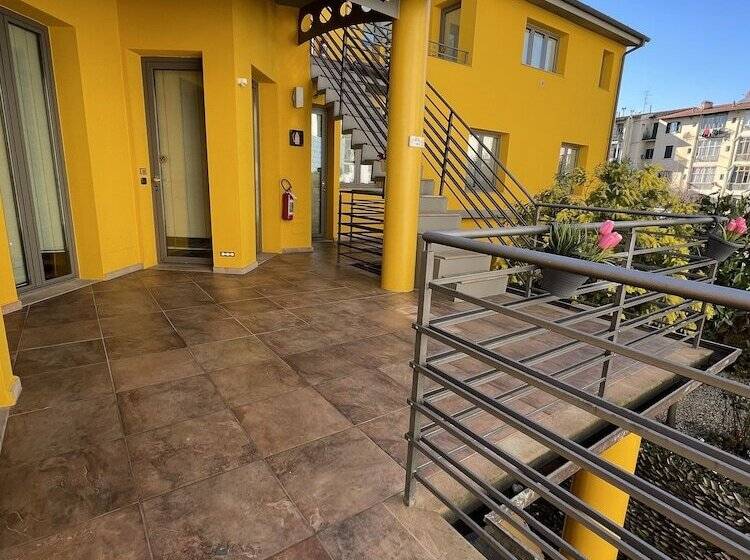 Hotiday Aparthotel Firenze