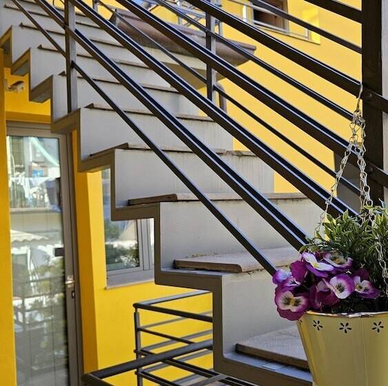Hotiday Aparthotel Firenze