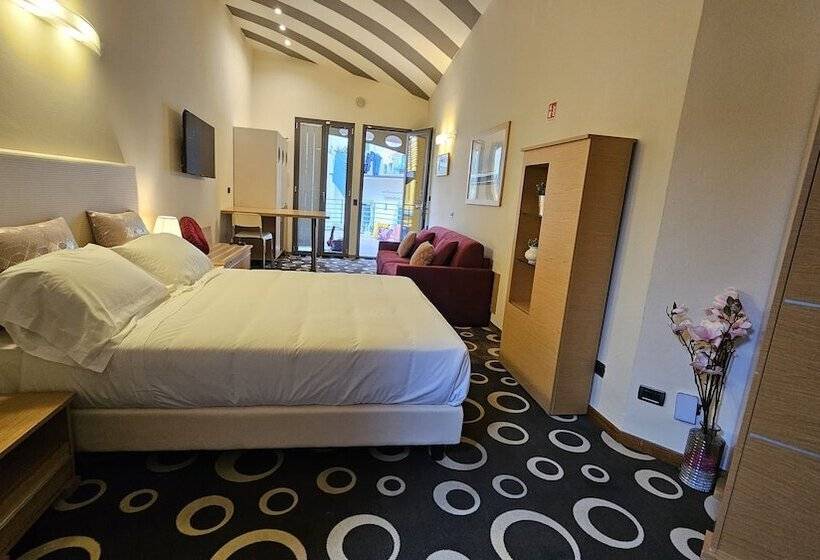 Hotiday Aparthotel Firenze