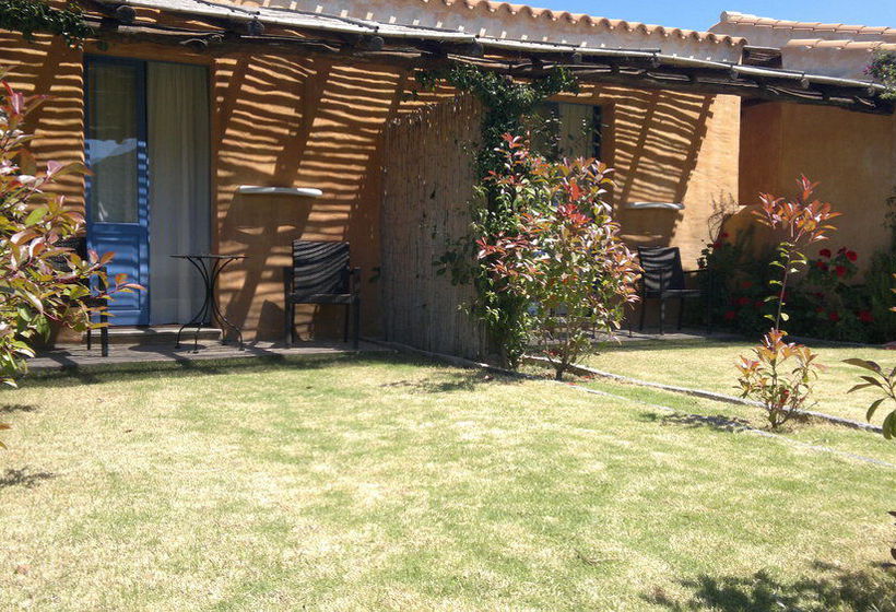 בית מלון כפרי S'acqua Sassa Resort