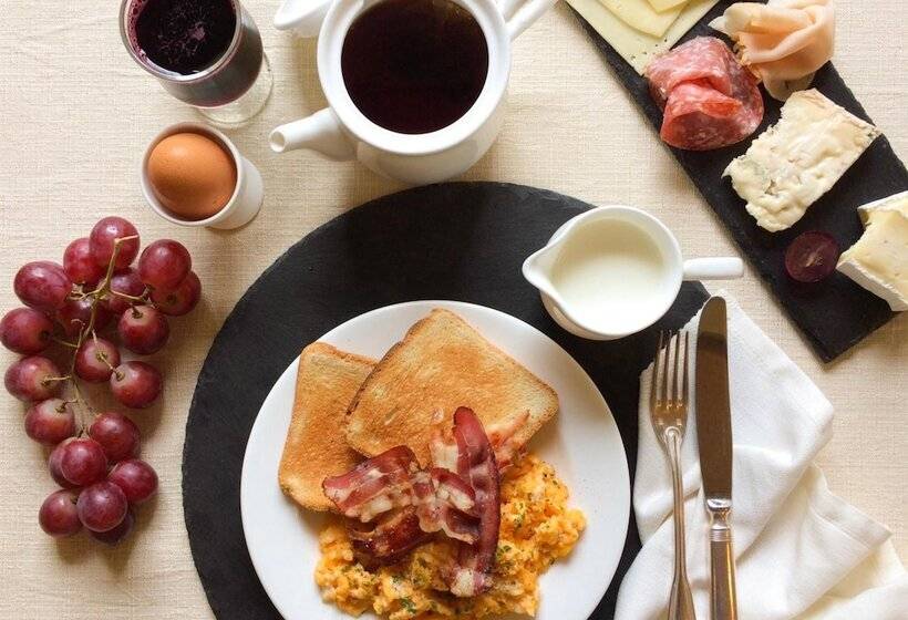 בית מלון כפרי Senator