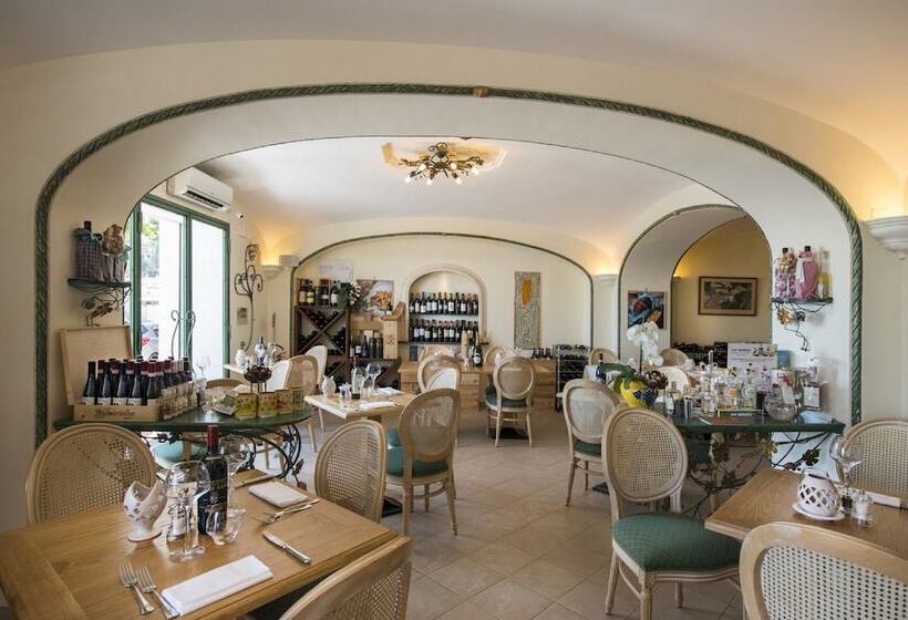 فندق Villa Gabrisa