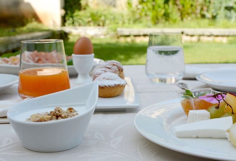 هتل Vittoria Resort Pool & Spa