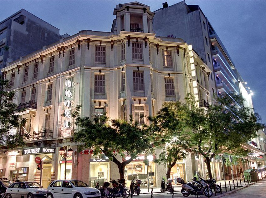 Tourist Hotel