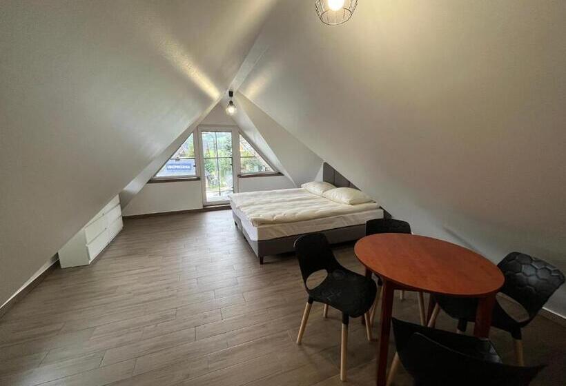 پانسیون Willa Modra