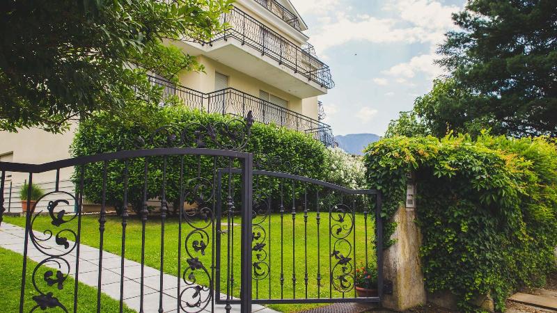 Отель Villa Laurus