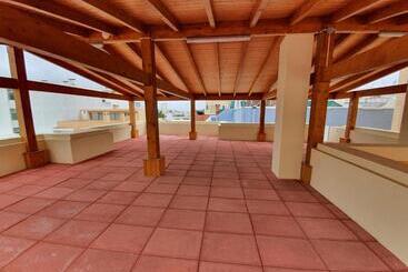 پانسیون Inn Faro   Casa Amarela   Guest House