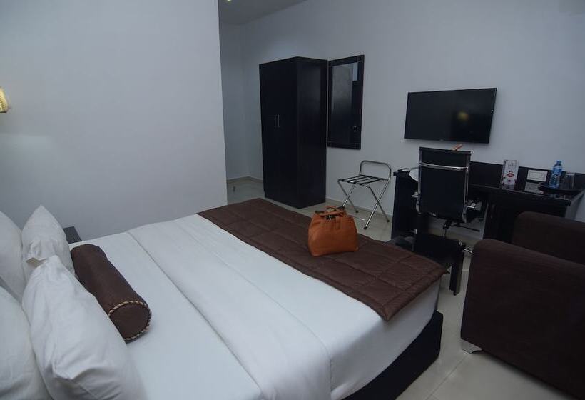 Hillsbay Hotels