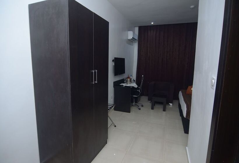 Hillsbay Hotels