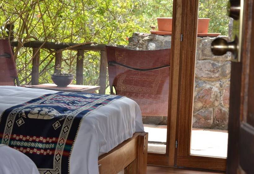 هتل Ilatoa Lodge