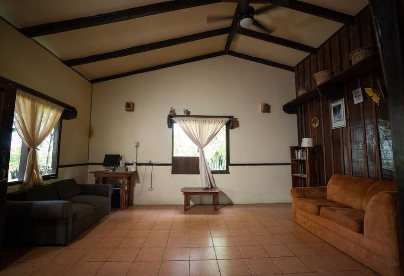 هتل Princesa De La Luna Ecolodge