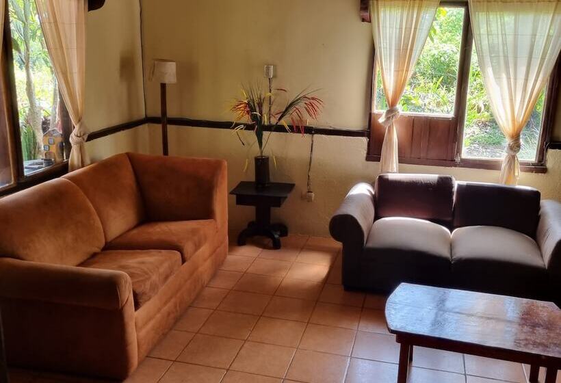 هتل Princesa De La Luna Ecolodge