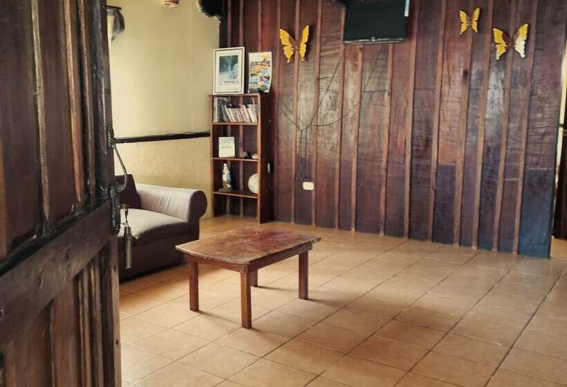 هتل Princesa De La Luna Ecolodge