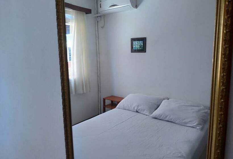 هتل Residencial Praia Bombas