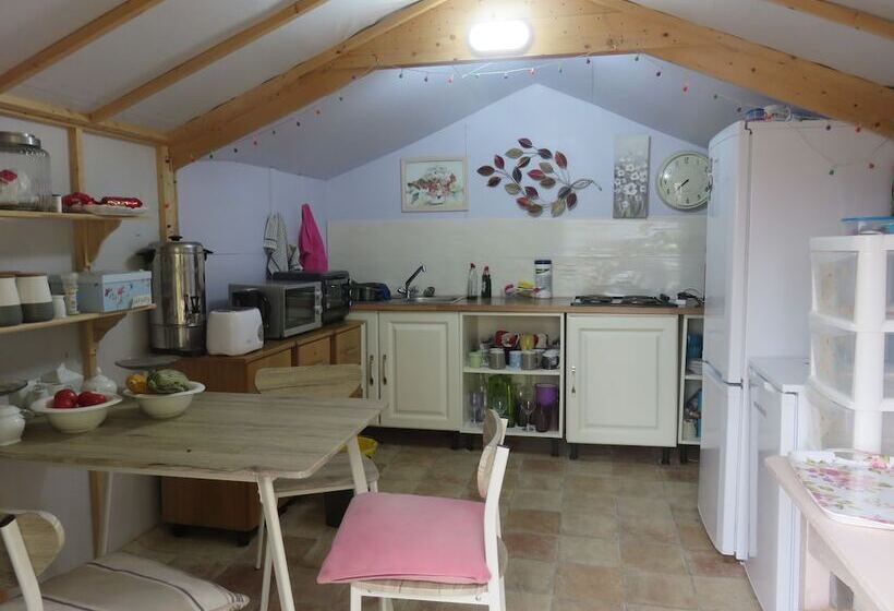 Отель Shannon Estuary Glamping
