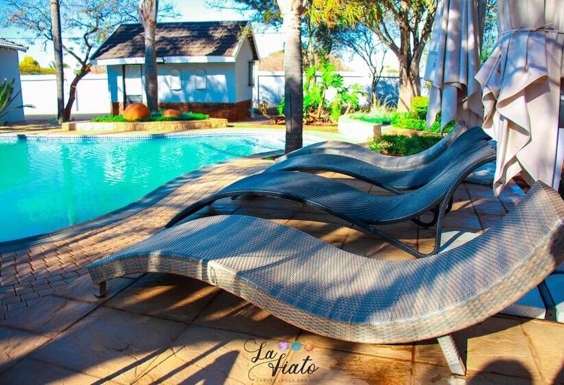 بنسيون La Fiato Luxury Lodge