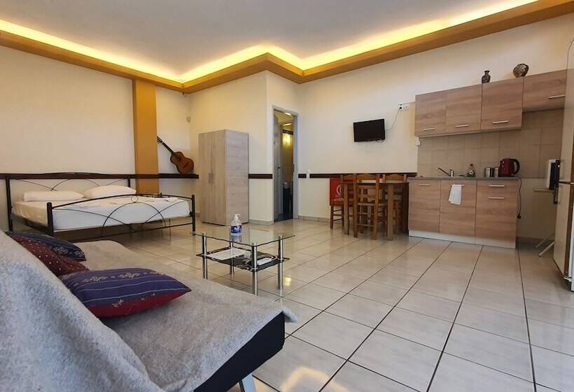 Пансион Tk2 George Apartments By The Airport