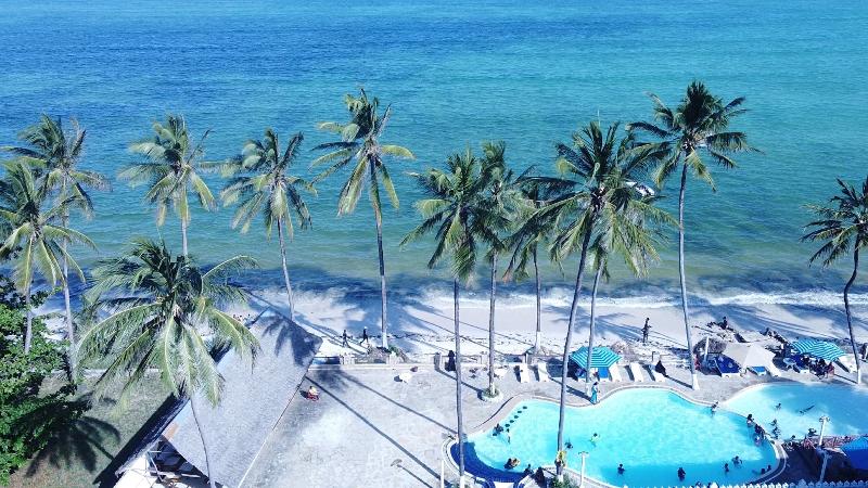Sai Rock Beach Hotel & Spa