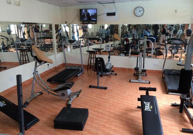 Sai Rock Beach Hotel & Spa