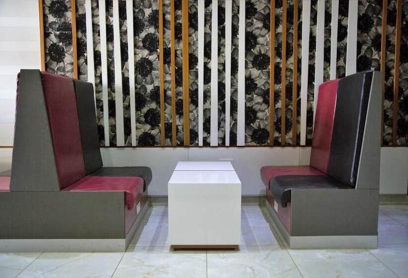 Zircon Hotel Gh