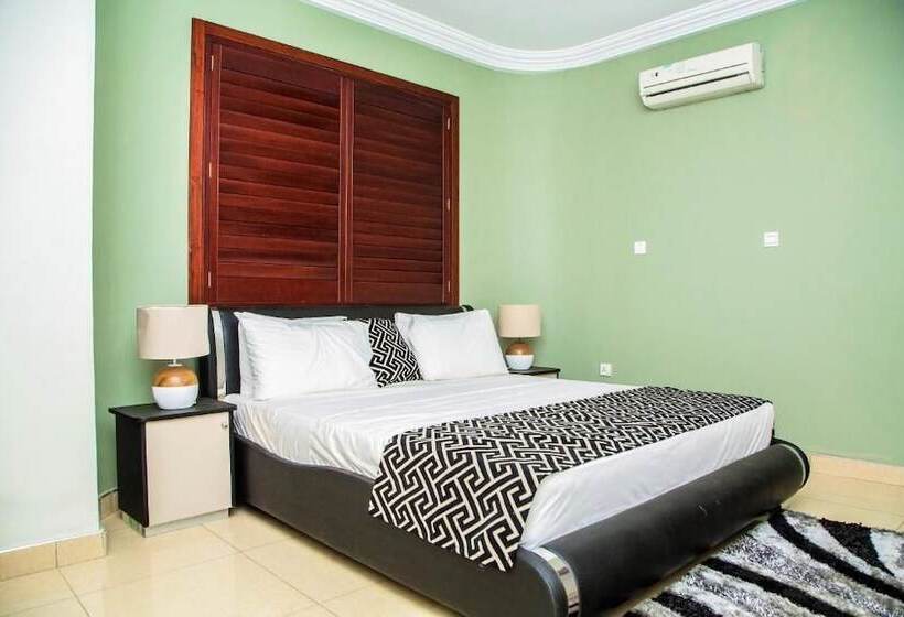 Zircon Hotel Gh
