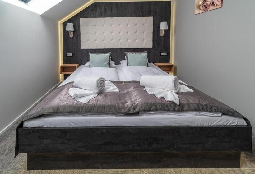 هتل Arany Apartman Miskolc