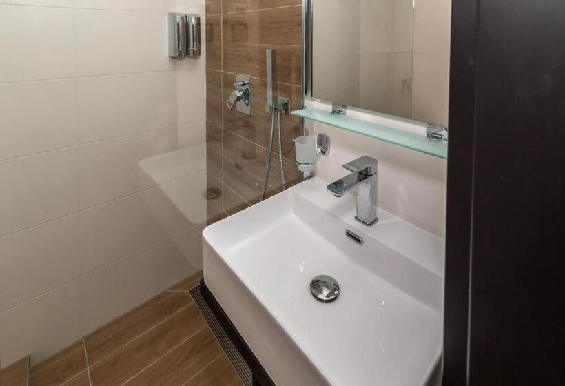 هتل Arany Apartman Miskolc