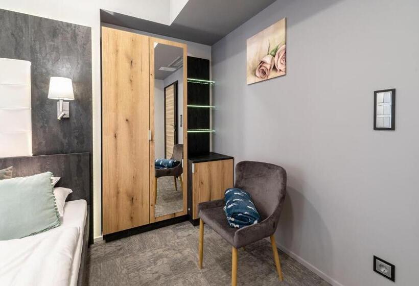 هتل Arany Apartman Miskolc