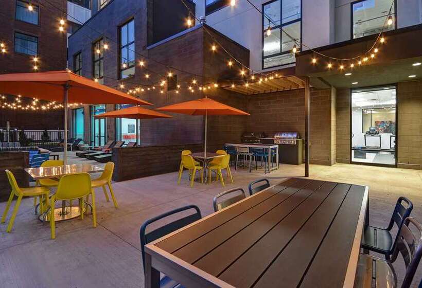 هتل Home2 Suites By Hilton Kalamazoo Downtown